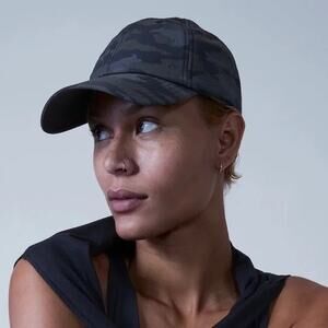 Athleta Cold Weather Reflective Baseball Cap Hat Black Camo Lux Womens One Size